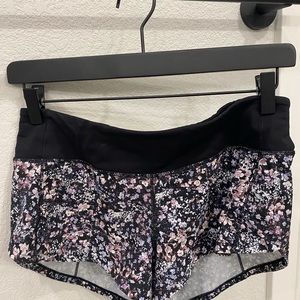 Speed up short 2.5 lululemon